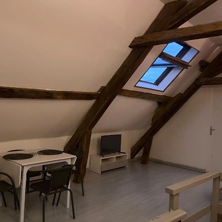 Chablis: Grand Studio En Plein Centre Ville Екстериор снимка