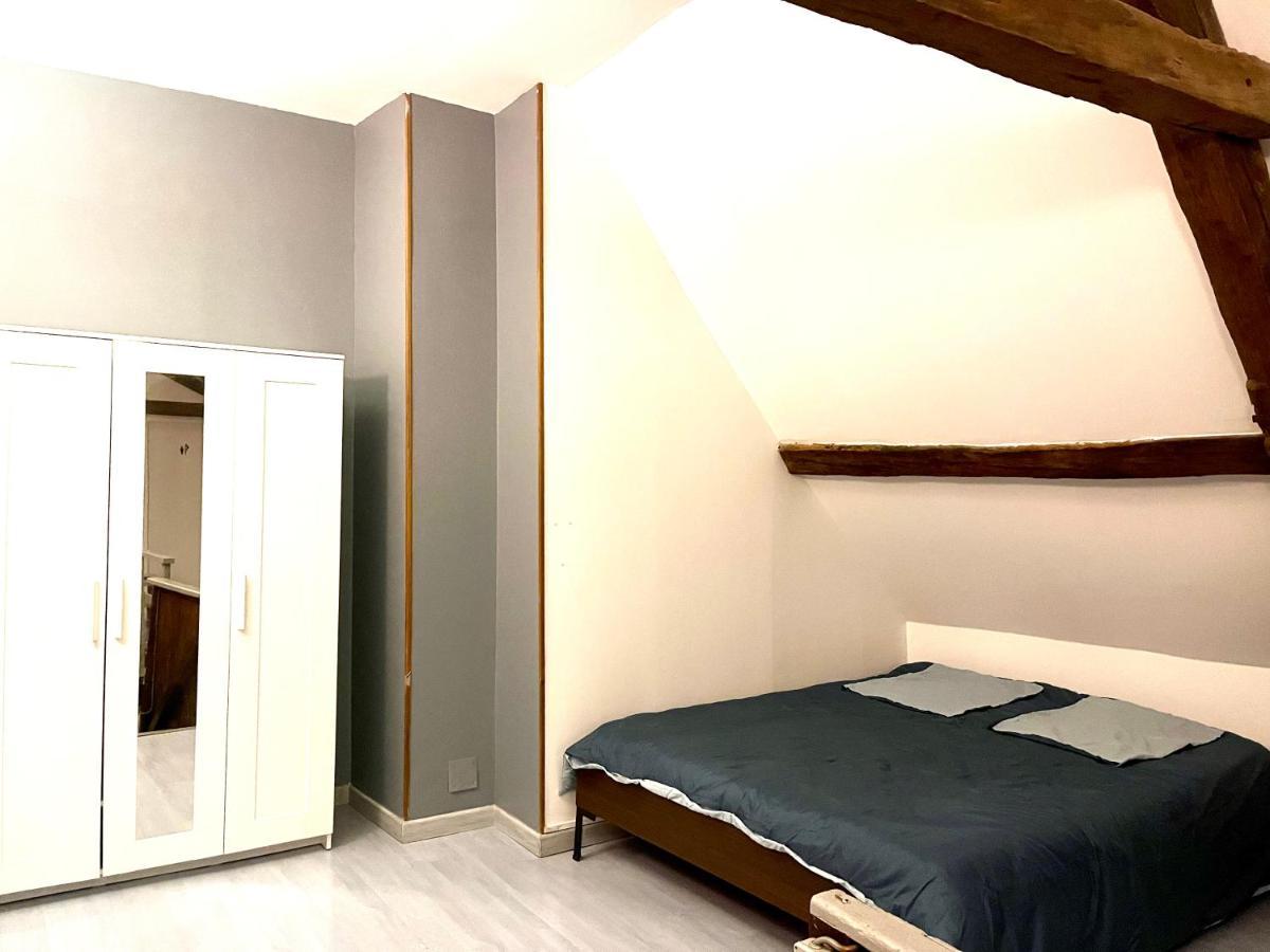 Chablis: Grand Studio En Plein Centre Ville Екстериор снимка