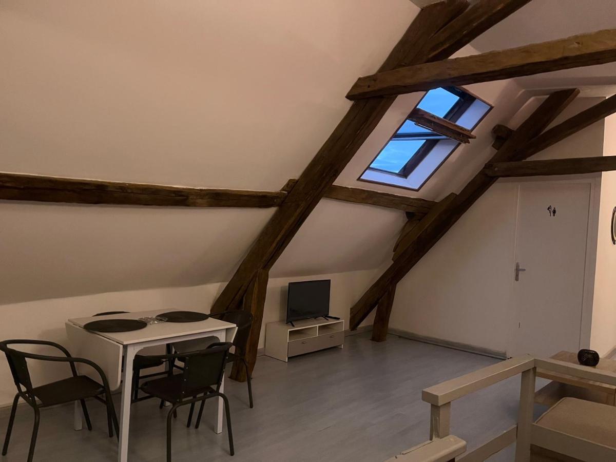 Chablis: Grand Studio En Plein Centre Ville Екстериор снимка